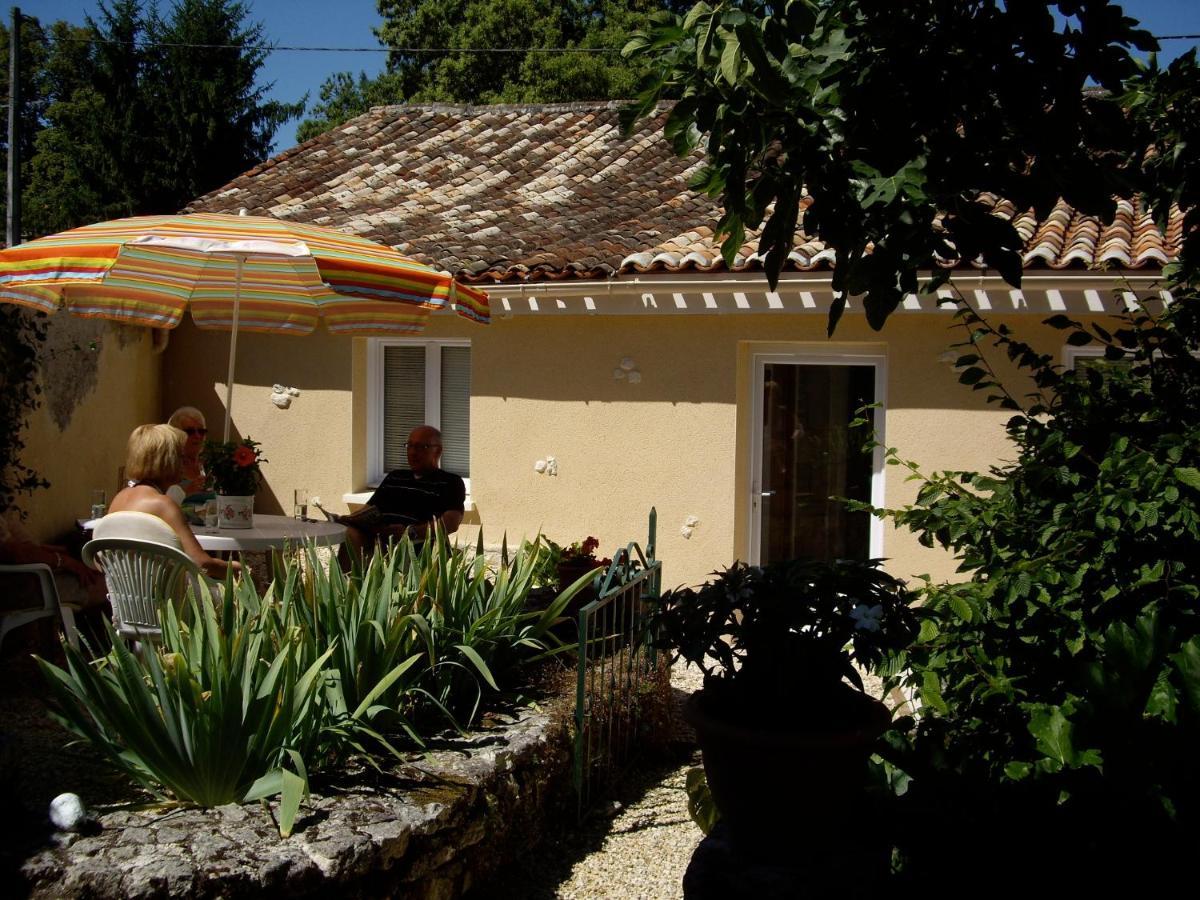 Maison Du Ruisseau Malaville Luaran gambar